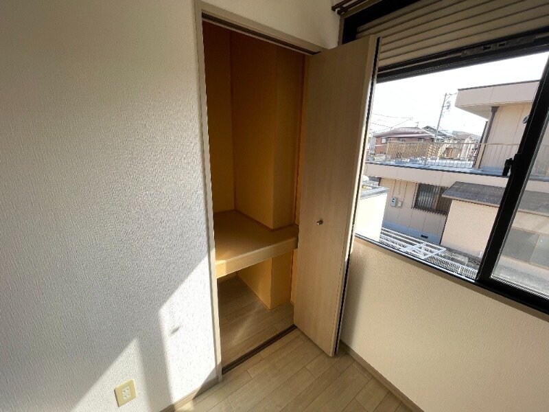 ファミールＤ棟の物件内観写真