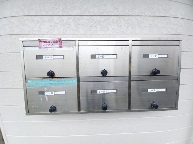 ハウジングすずかの物件外観写真