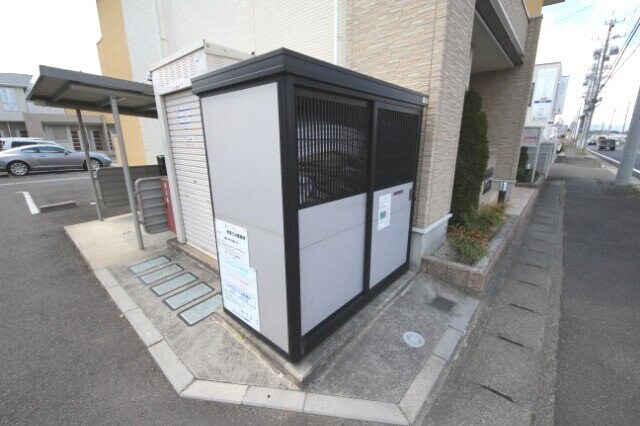 ブリリアント寺家ⅡＢの物件外観写真