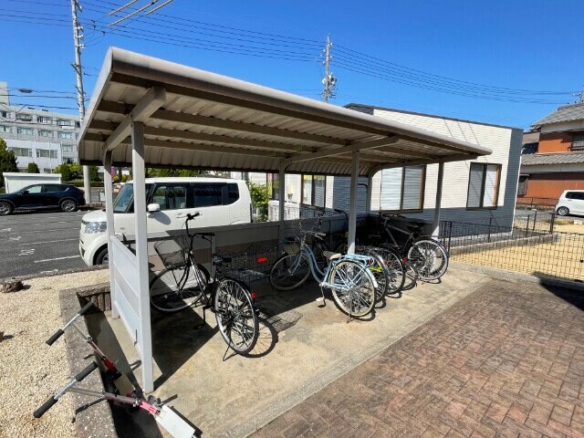 ヴァン　パイン　コートB棟の物件外観写真