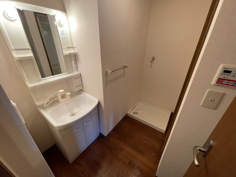 ヴァン　パイン　コートB棟の物件内観写真