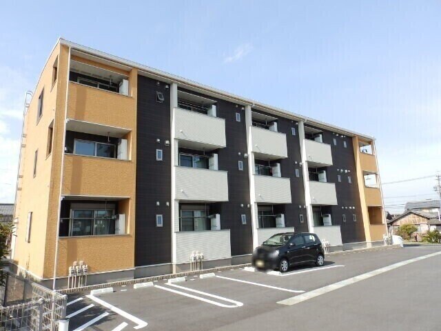 フルーリールの物件外観写真