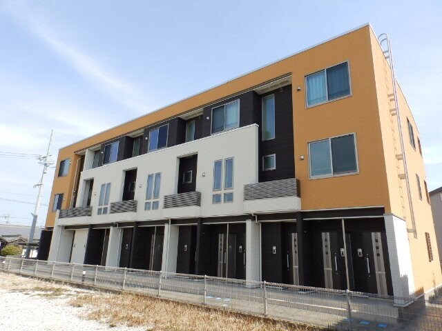 フルーリールの物件外観写真