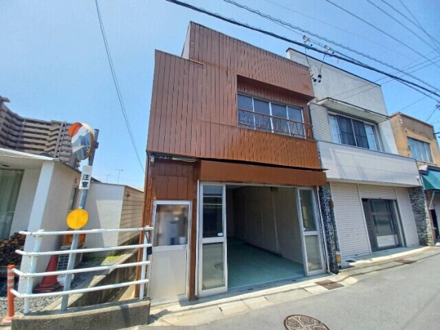 日野町貸家の物件外観写真