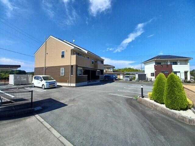 メゾンサンパティーク　Ⅰ棟の物件外観写真