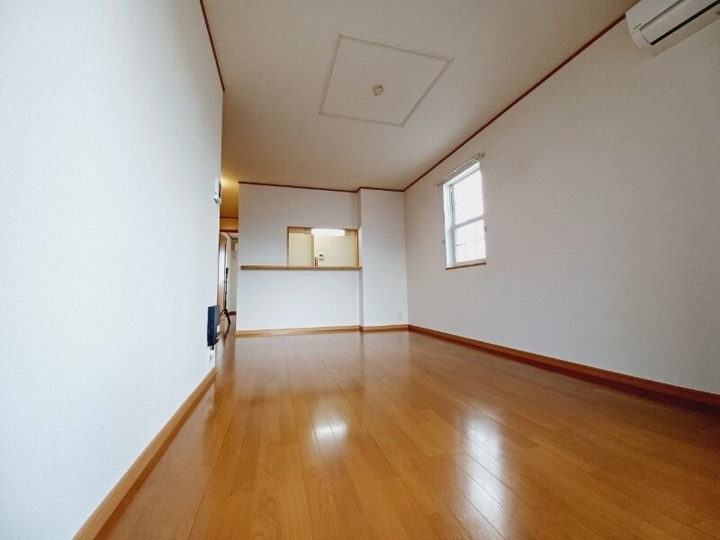 ボン　マルシェ　シスの物件内観写真