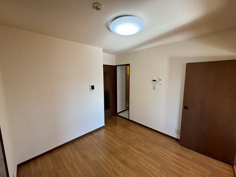 ＥＴＯＩＬＥ中出の物件内観写真