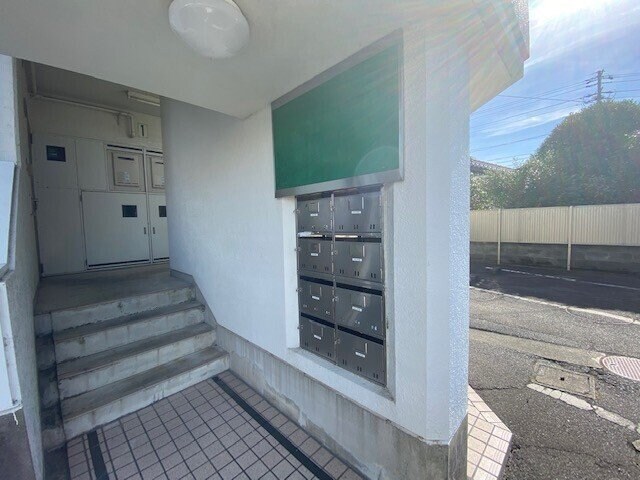 松月マンションの物件外観写真