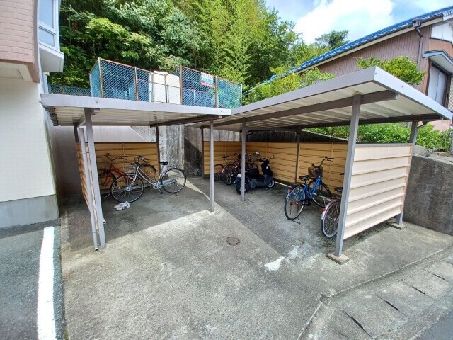 ウエストリバーマンションの物件外観写真