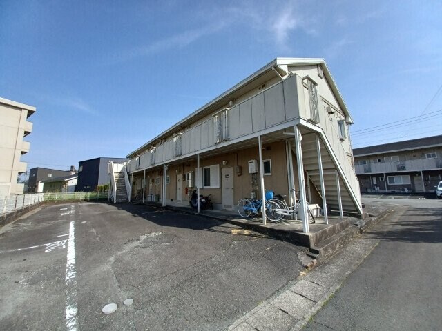 サプリームの物件外観写真