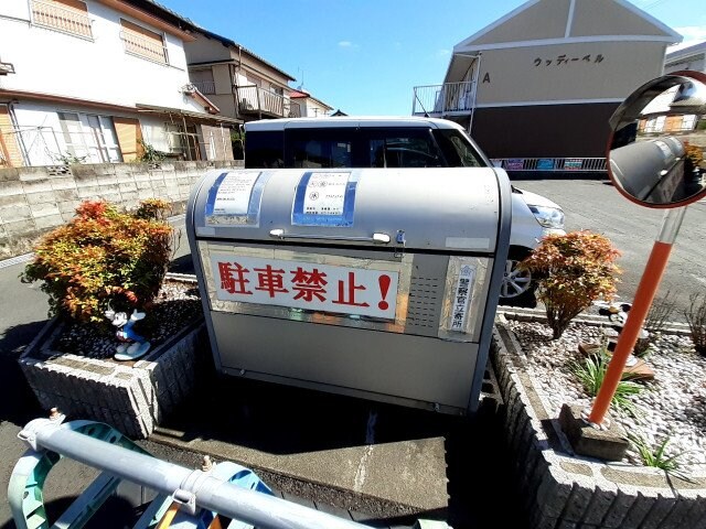 ウッディーベルＡ棟の物件外観写真