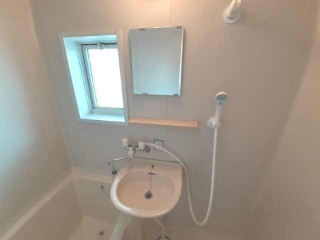 ウッディーベルＡ棟の物件内観写真