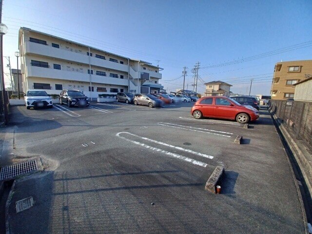 マンションＬＩＶＥの物件外観写真