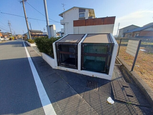 マンションＬＩＶＥの物件外観写真