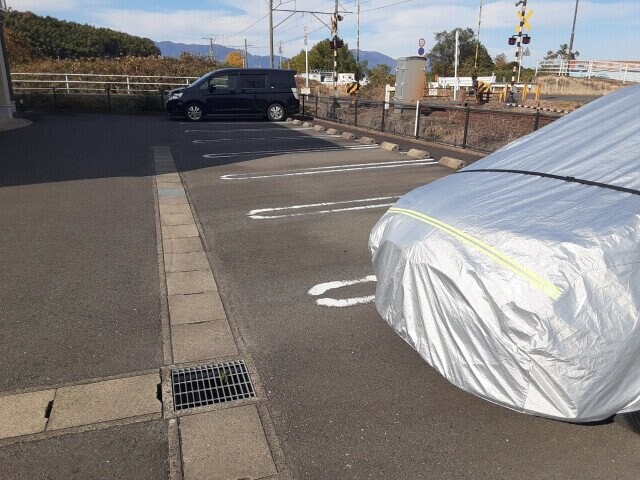 グランドゥスールⅠの物件外観写真