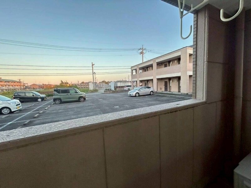 クィーンズコートＢ棟の物件内観写真