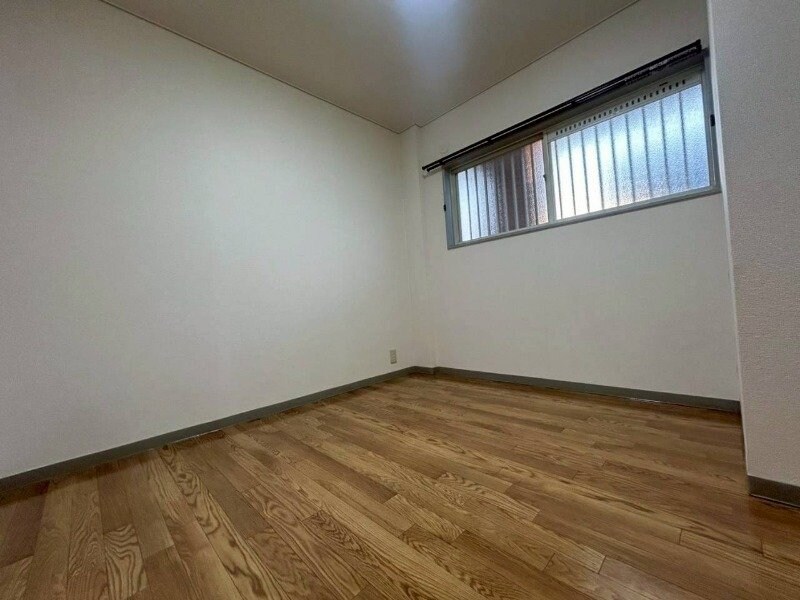 クィーンズコートＢ棟の物件内観写真