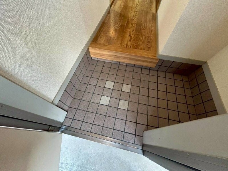 クィーンズコートＢ棟の物件内観写真