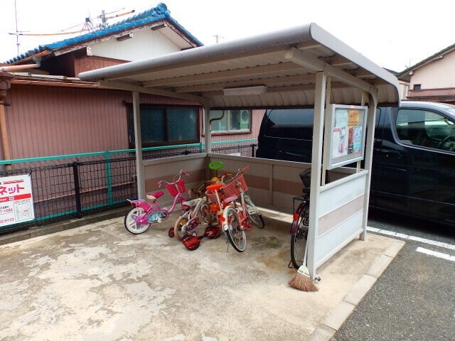 ミドル　アーティクルの物件外観写真