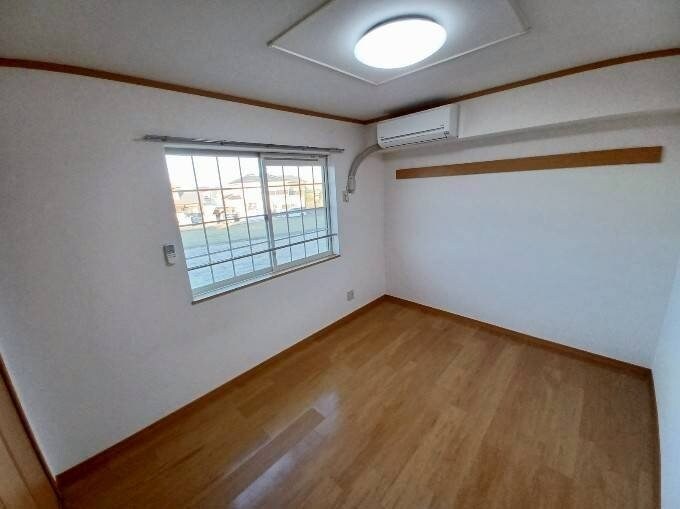 ミドル　アーティクルの物件内観写真