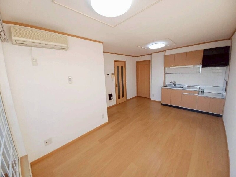 ミドル　アーティクルの物件内観写真