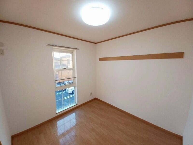 ミドル　アーティクルの物件内観写真