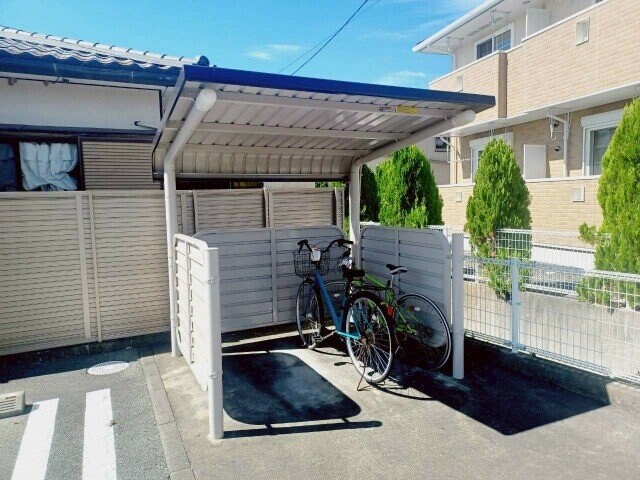 エスポワール　Ａ棟の物件外観写真