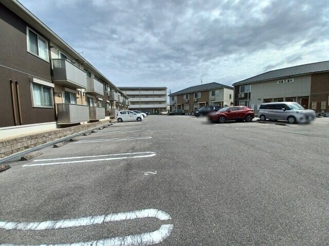 グレイスアベニュー一身田　Aの物件外観写真