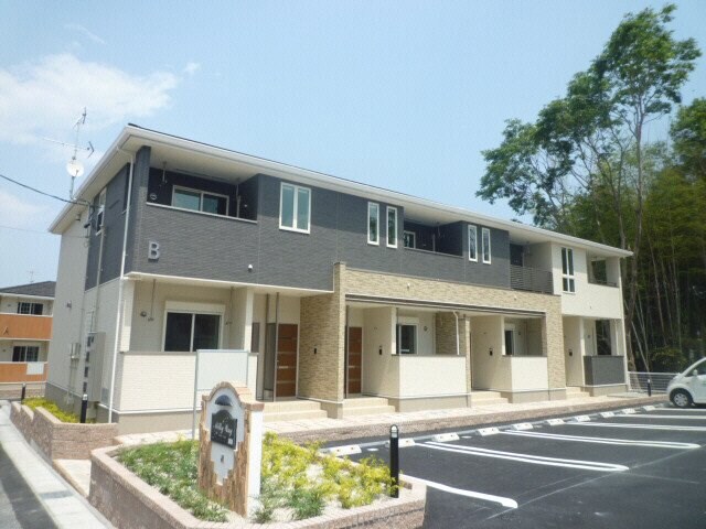 ミルキーウェイＢの物件外観写真