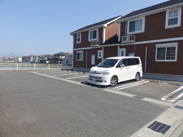 パインテール　ヴィレッジ　B棟の物件外観写真