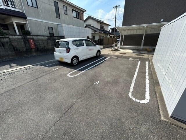 ラッキーコートの物件外観写真