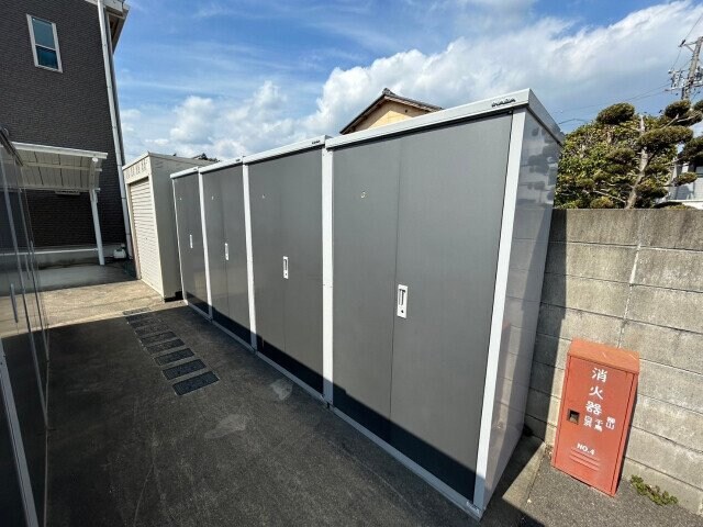 ラッキーコートの物件外観写真