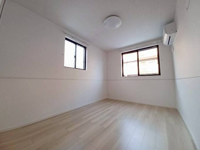 アン・リヴィールの物件内観写真