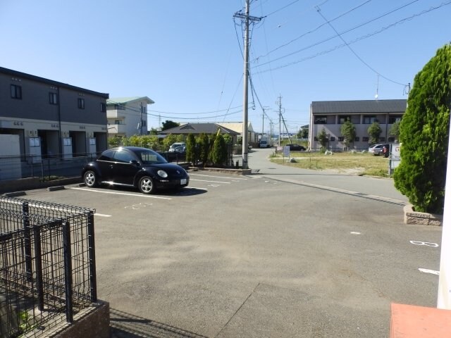 マリンガーデンの物件外観写真