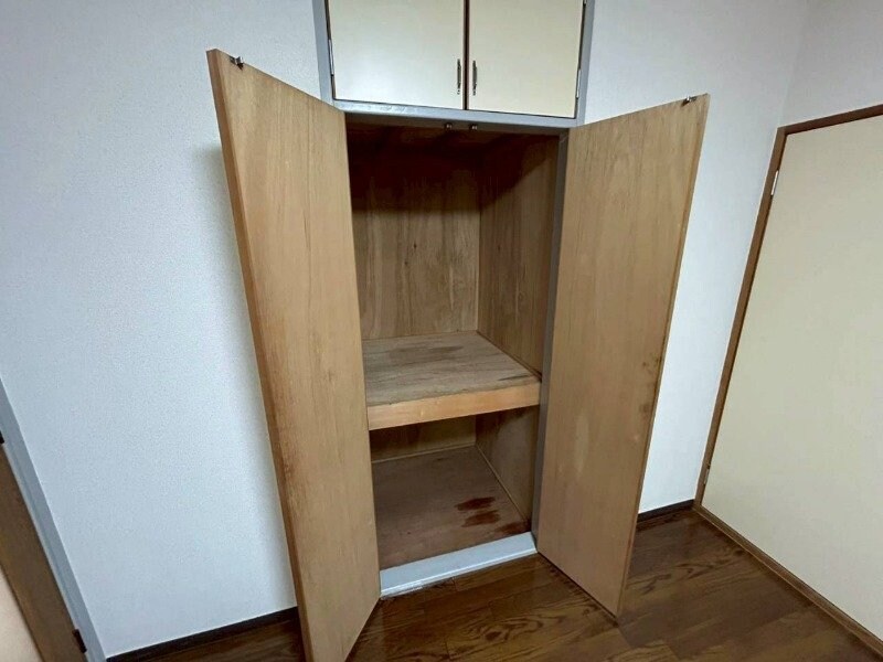 クィーンズコートＢ棟の物件内観写真