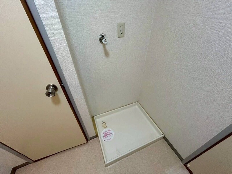 クィーンズコートＢ棟の物件内観写真