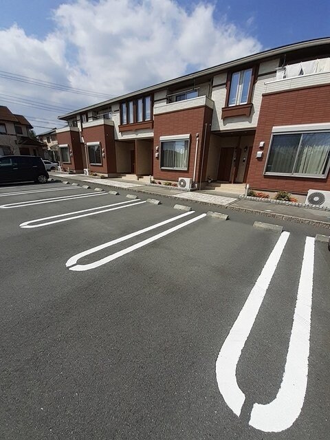 ユートピア・ナミ　ドゥの物件外観写真