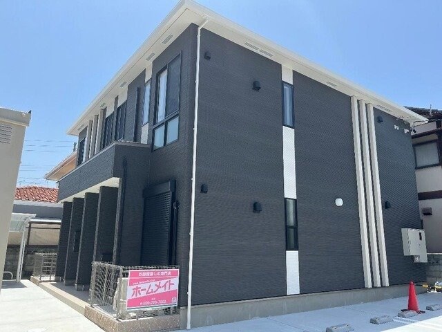 ユニヴェールの物件外観写真