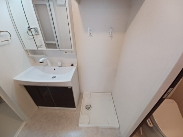 ユニヴェールの物件内観写真