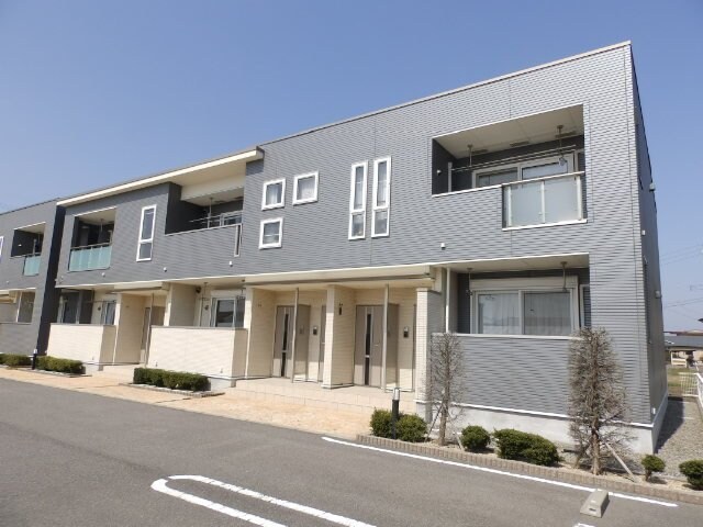 ルサルカ　Ｂ棟の物件外観写真