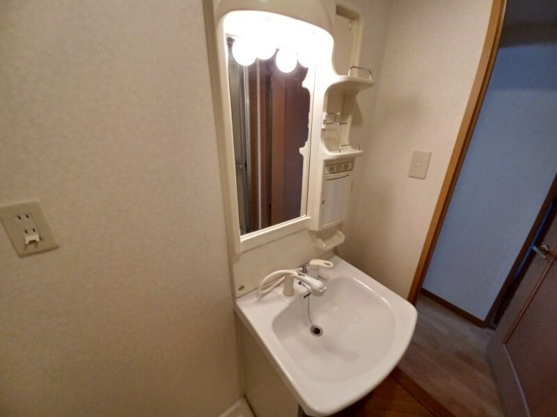 中川ファーストマンションⅢの物件内観写真