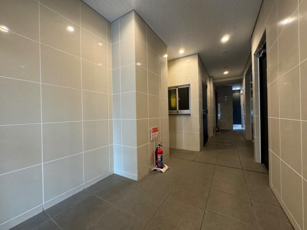 エストゥルースプラス三ノ輪の物件外観写真