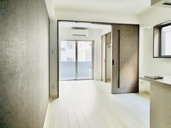 Ｄ’ｓ　ＶＡＲＩＥ三ノ輪レジデンスの物件内観写真