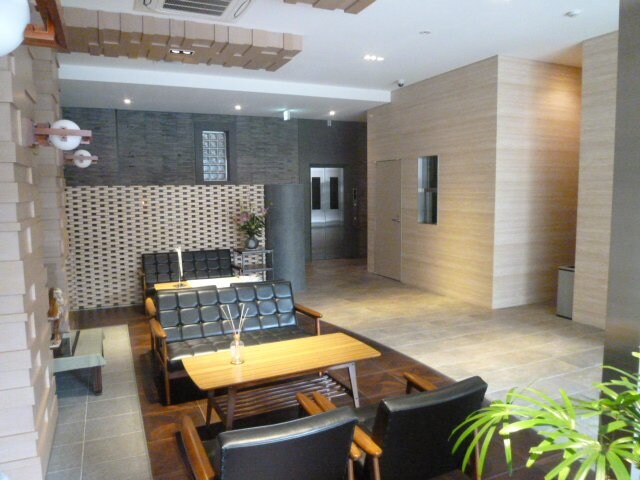 フォンターナ入谷の物件外観写真