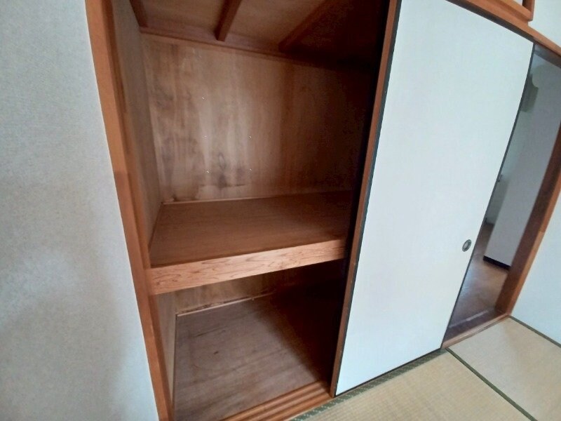 柳本マンションの物件内観写真