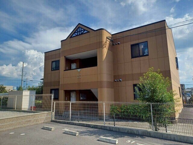 ヴィラはっとりの物件外観写真