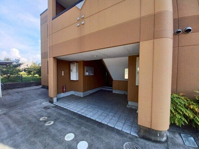 ヴィラはっとりの物件外観写真