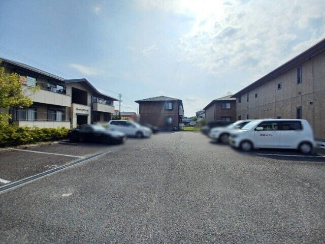 ガーデンクリアＣ棟の物件外観写真