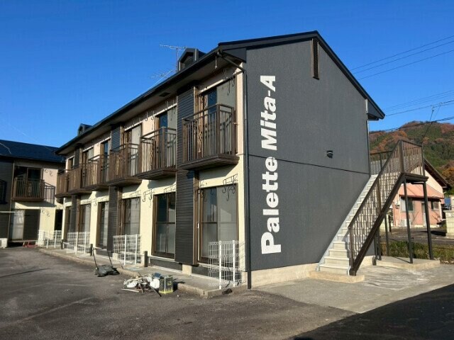 Palette　Mita　A棟の物件外観写真