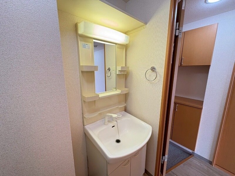 フラット立石B棟（伊賀市別府）の物件内観写真